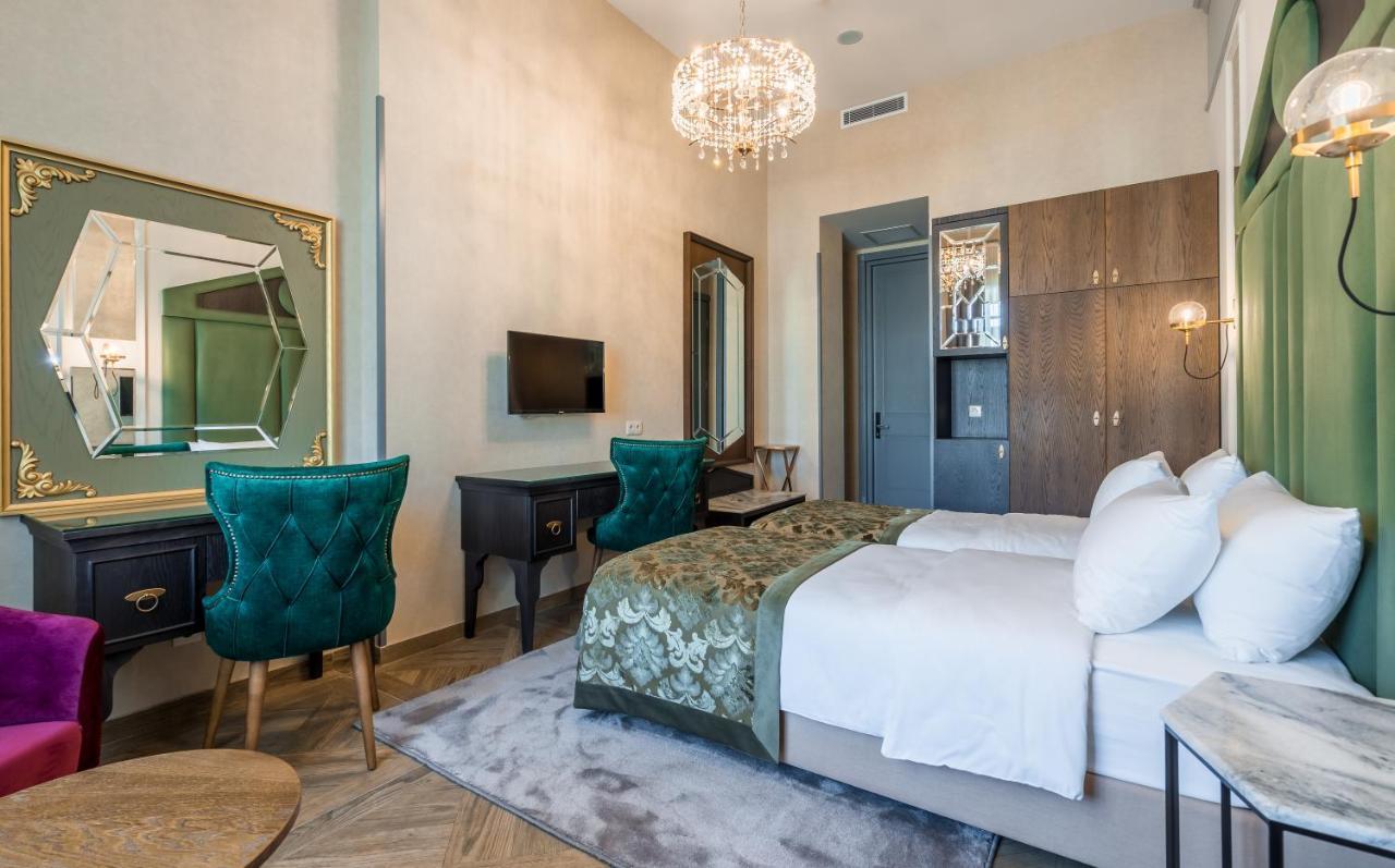 Otel Orbeliani 4*